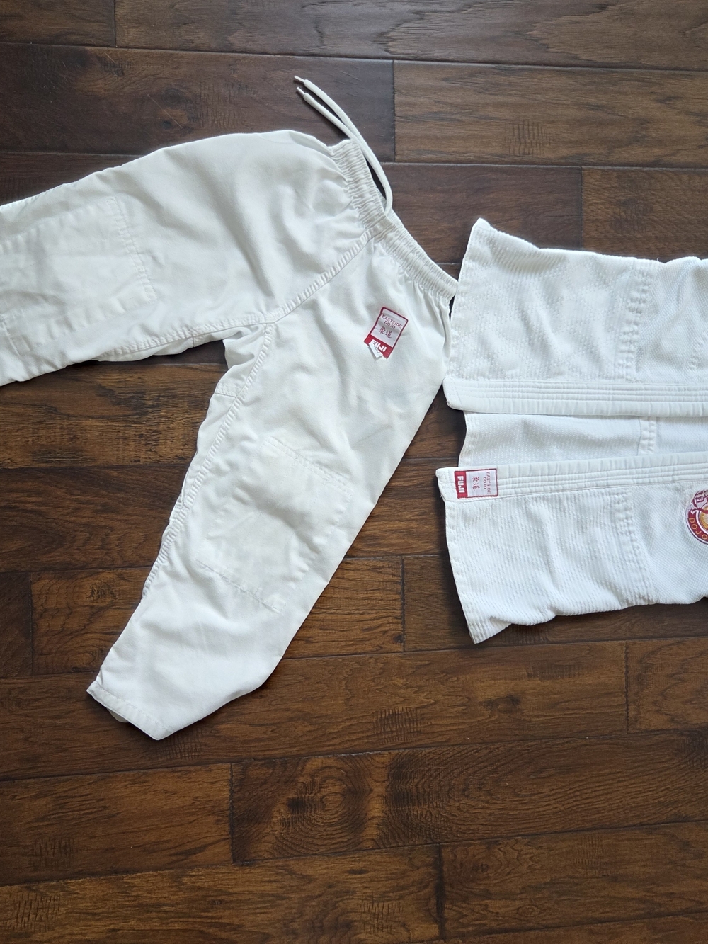 Fuji Sports Judo GI Kimono Jiu-Jitsu Kids White Cotton Size C00